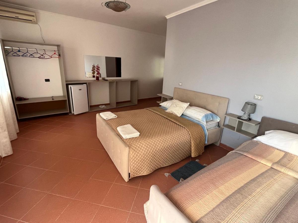 Blue Dream Holiday Hotel Vlore Ngoại thất bức ảnh