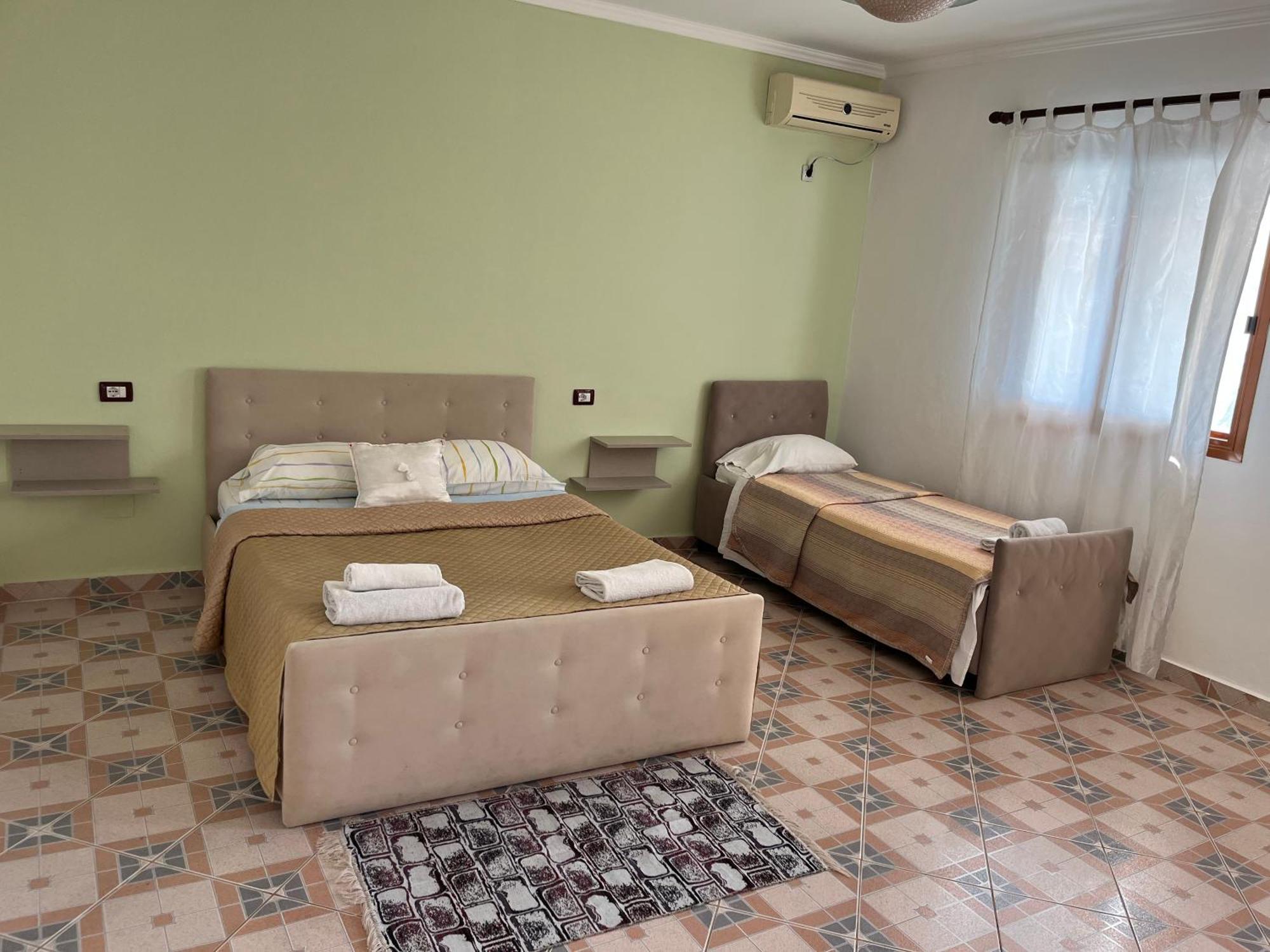 Blue Dream Holiday Hotel Vlore Ngoại thất bức ảnh
