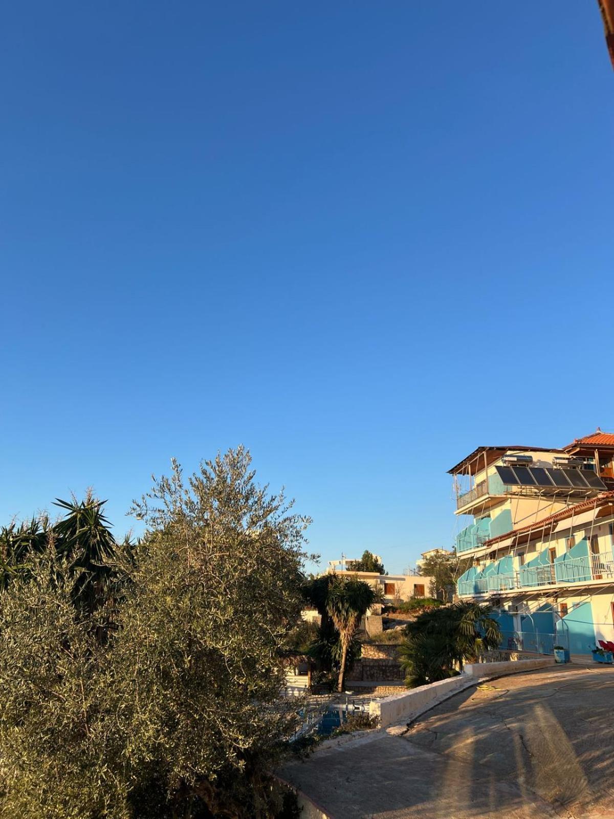 Blue Dream Holiday Hotel Vlore Ngoại thất bức ảnh