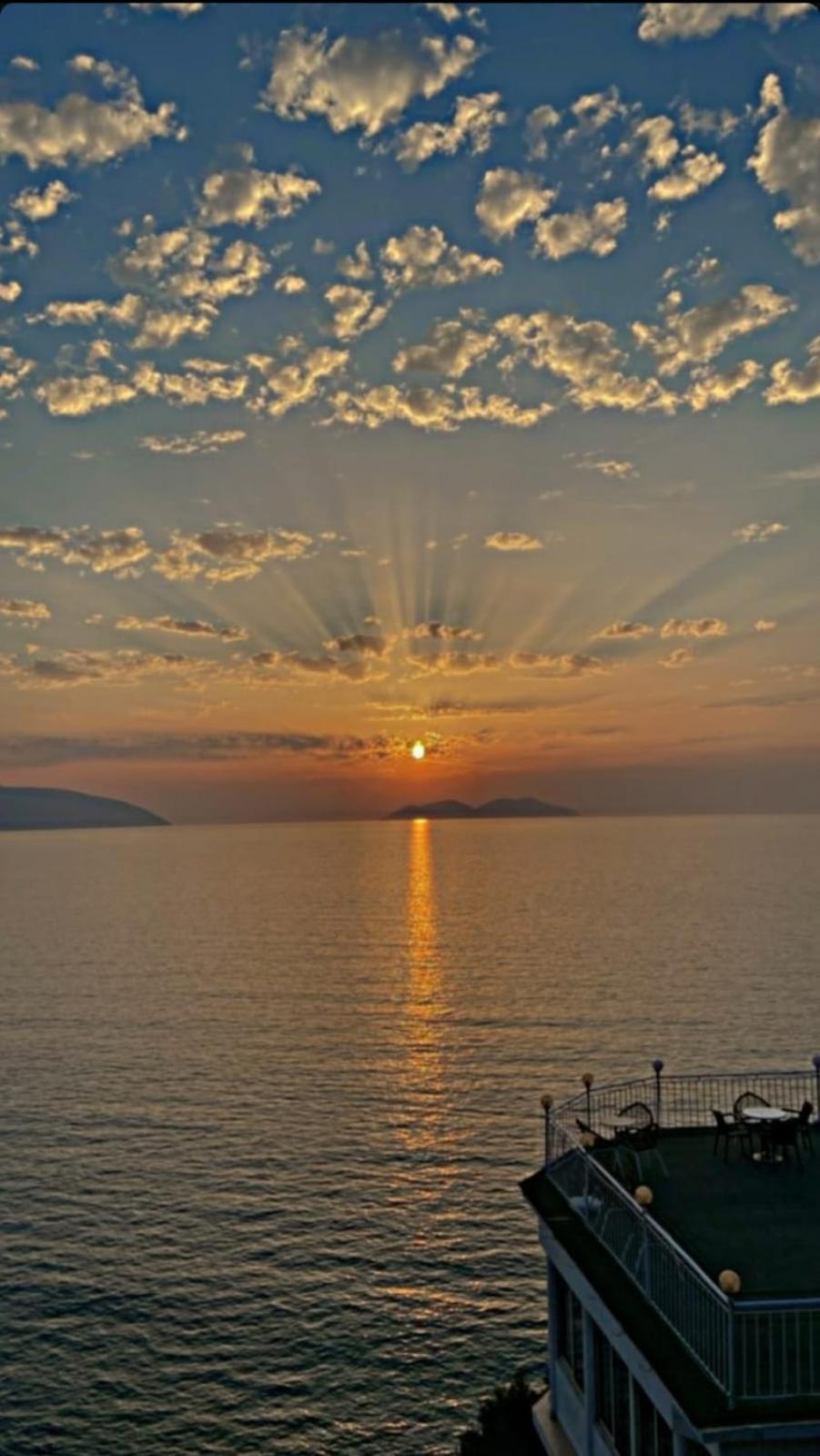 Blue Dream Holiday Hotel Vlore Ngoại thất bức ảnh