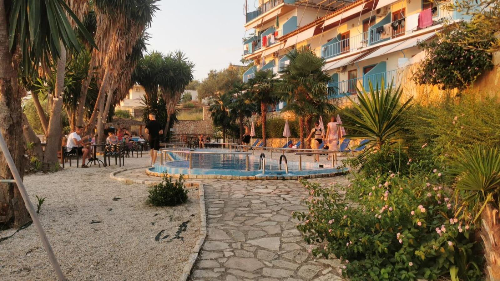 Blue Dream Holiday Hotel Vlore Ngoại thất bức ảnh