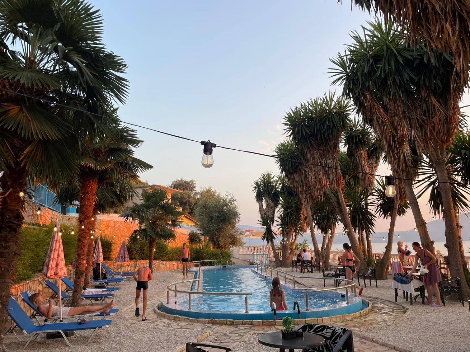 Blue Dream Holiday Hotel Vlore Ngoại thất bức ảnh